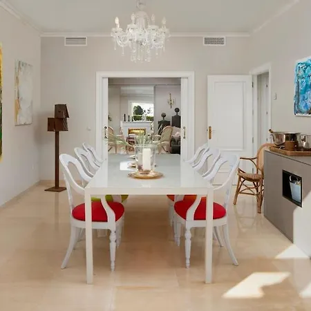 Luxury With Sea Views & Terrace By Rems 公寓
