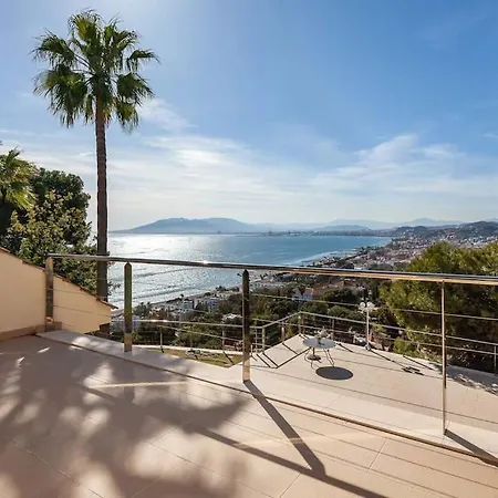 Luxury With Sea Views & Terrace By Rems 马拉加
